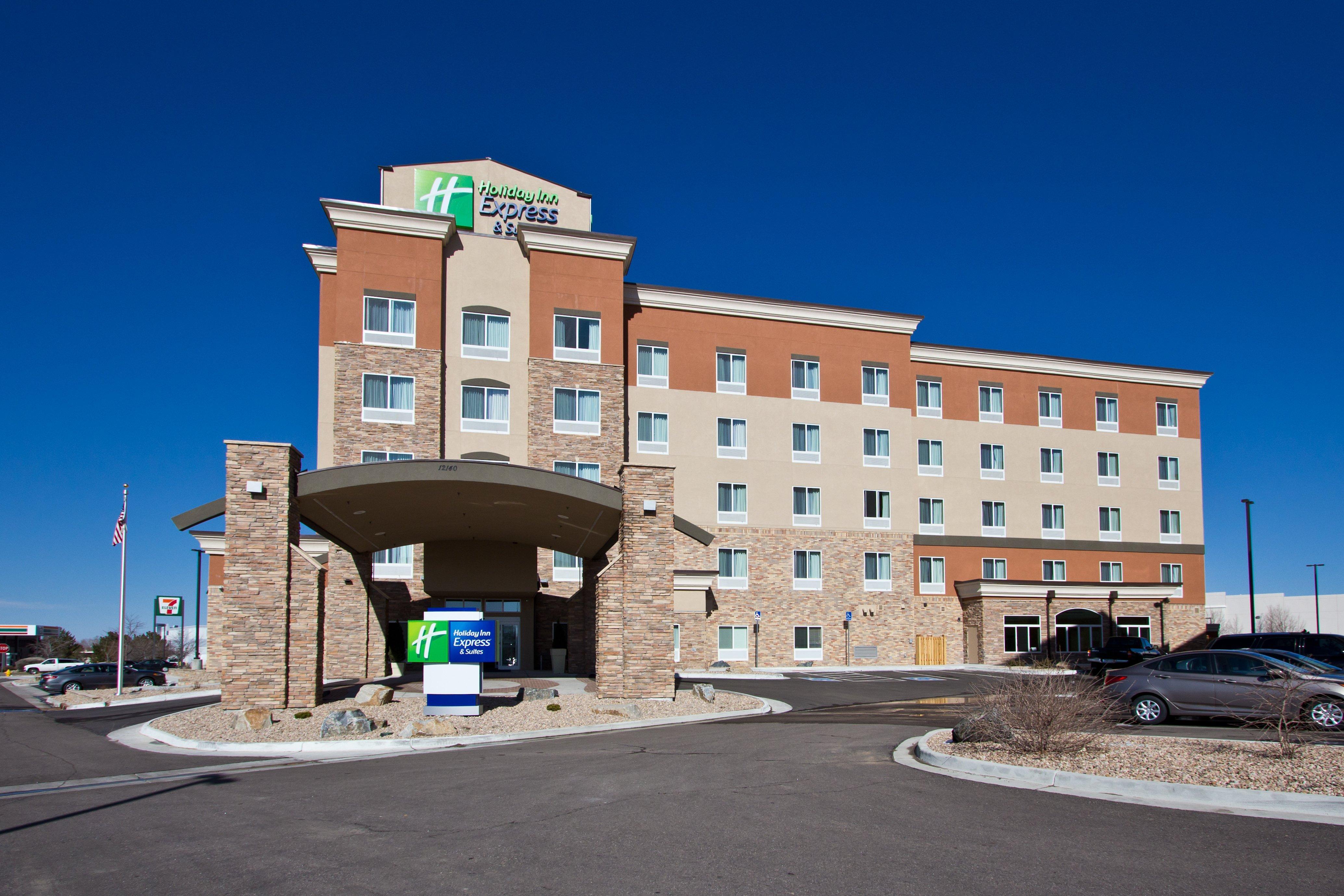 Holiday Inn Express And Suites Denver East Peoria Street, An Ihg Hotel Buitenkant foto