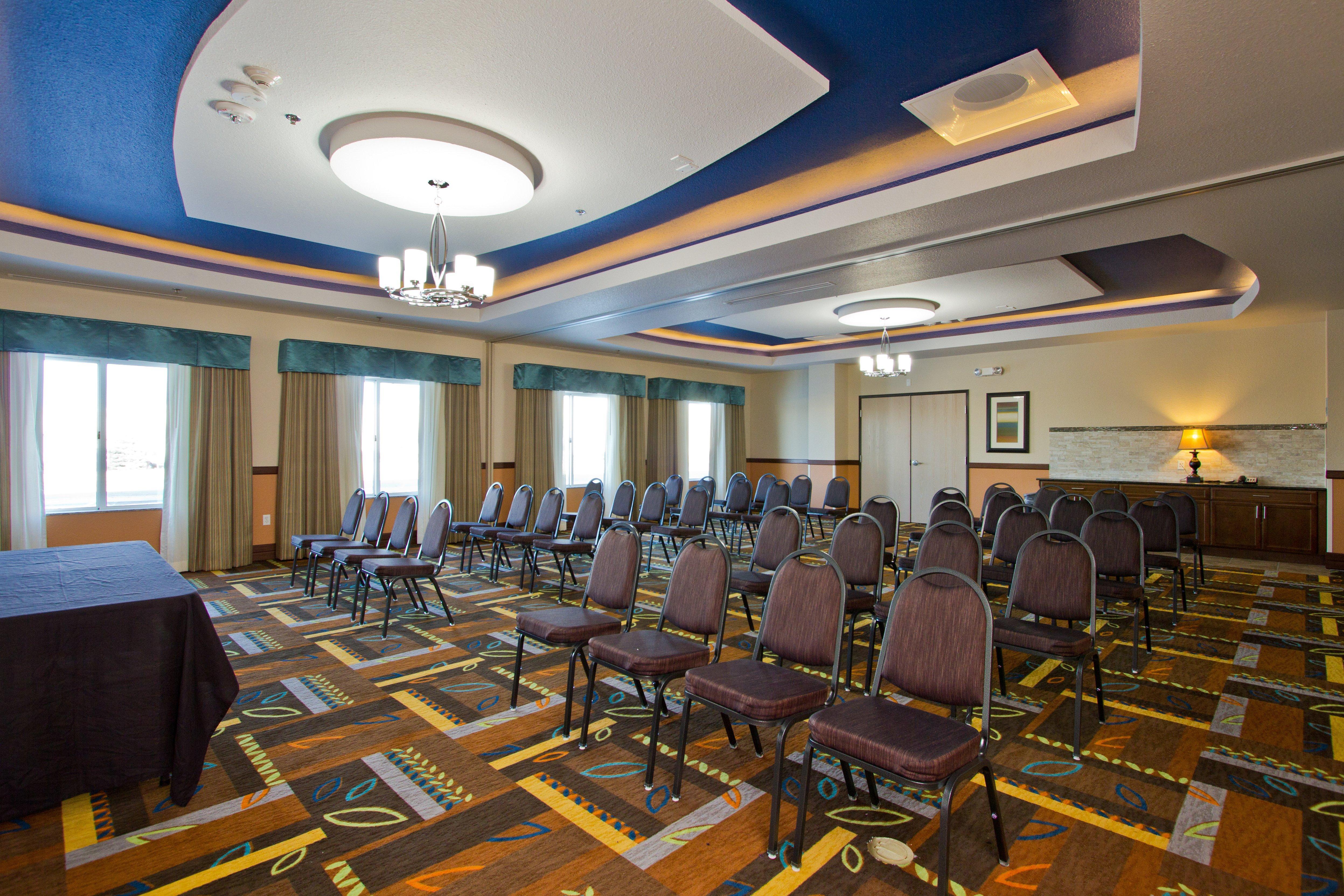 Holiday Inn Express And Suites Denver East Peoria Street By Ihg Buitenkant foto